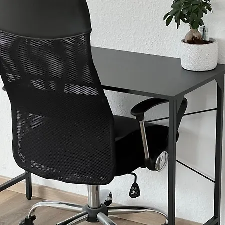 דירה Schoene, Grosse Beim Steinhude Mit Schnellem Wlan & Arbeitsplatz Hagenburg
