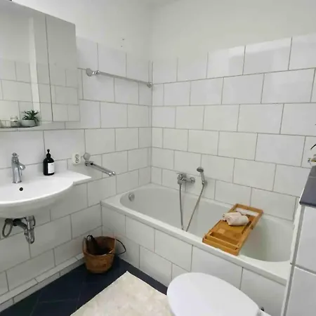 Schoene, Grosse Beim Steinhude Mit Schnellem Wlan & Arbeitsplatz דירה *