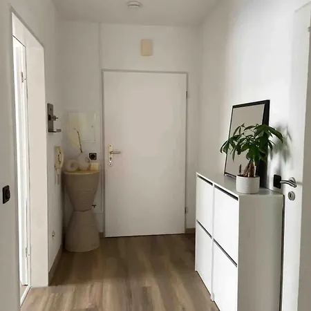 Stylisch, Gross, Schoen - Bei Steinhude * Hagenburg