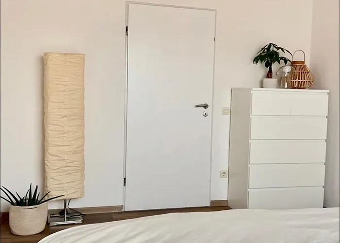 Schoene, Grosse Beim Steinhude Mit Schnellem Wlan & Arbeitsplatz * 哈根堡